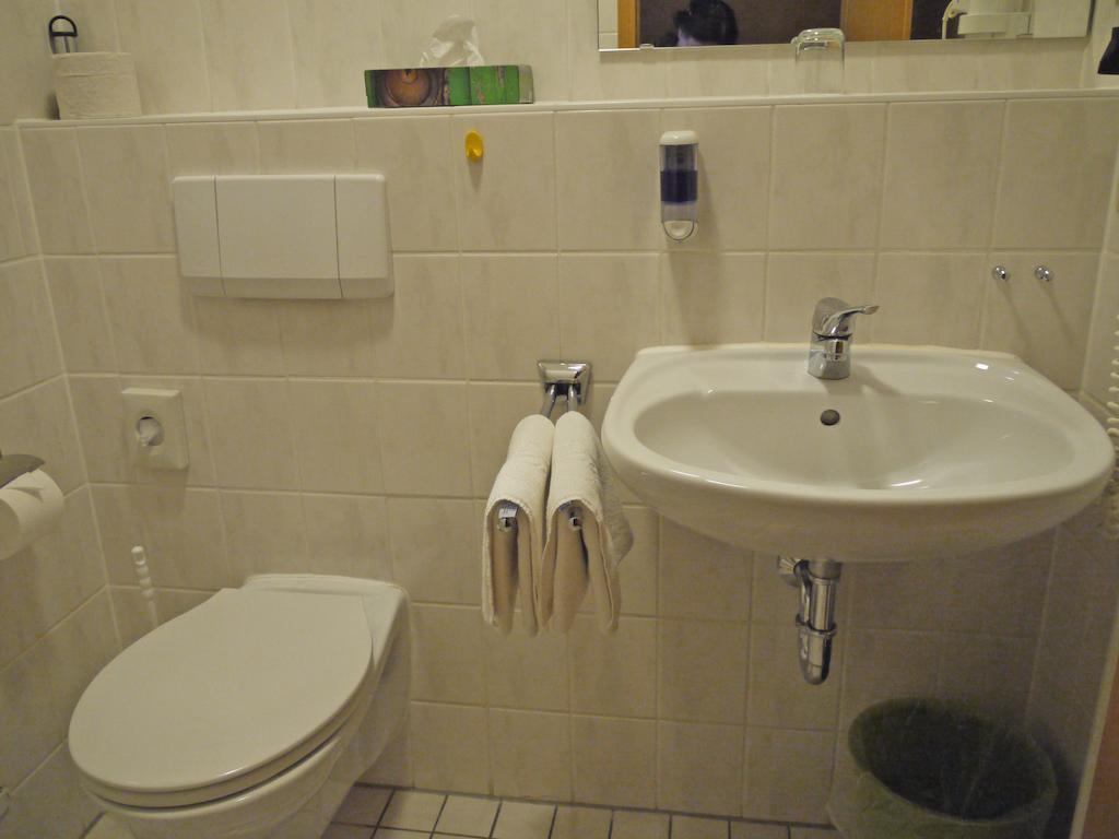 Hotel Ebner Бад Кьонигсхофен им Грабфелд Стая снимка
