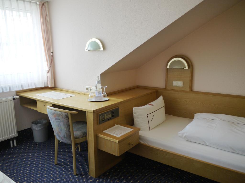 Hotel Ebner Бад Кьонигсхофен им Грабфелд Стая снимка